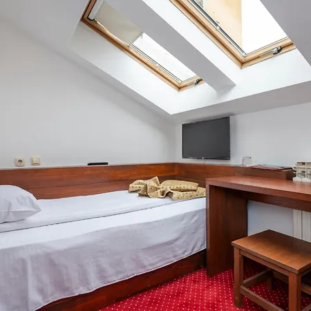 Garni By Blanket Collection Hotel 3*
